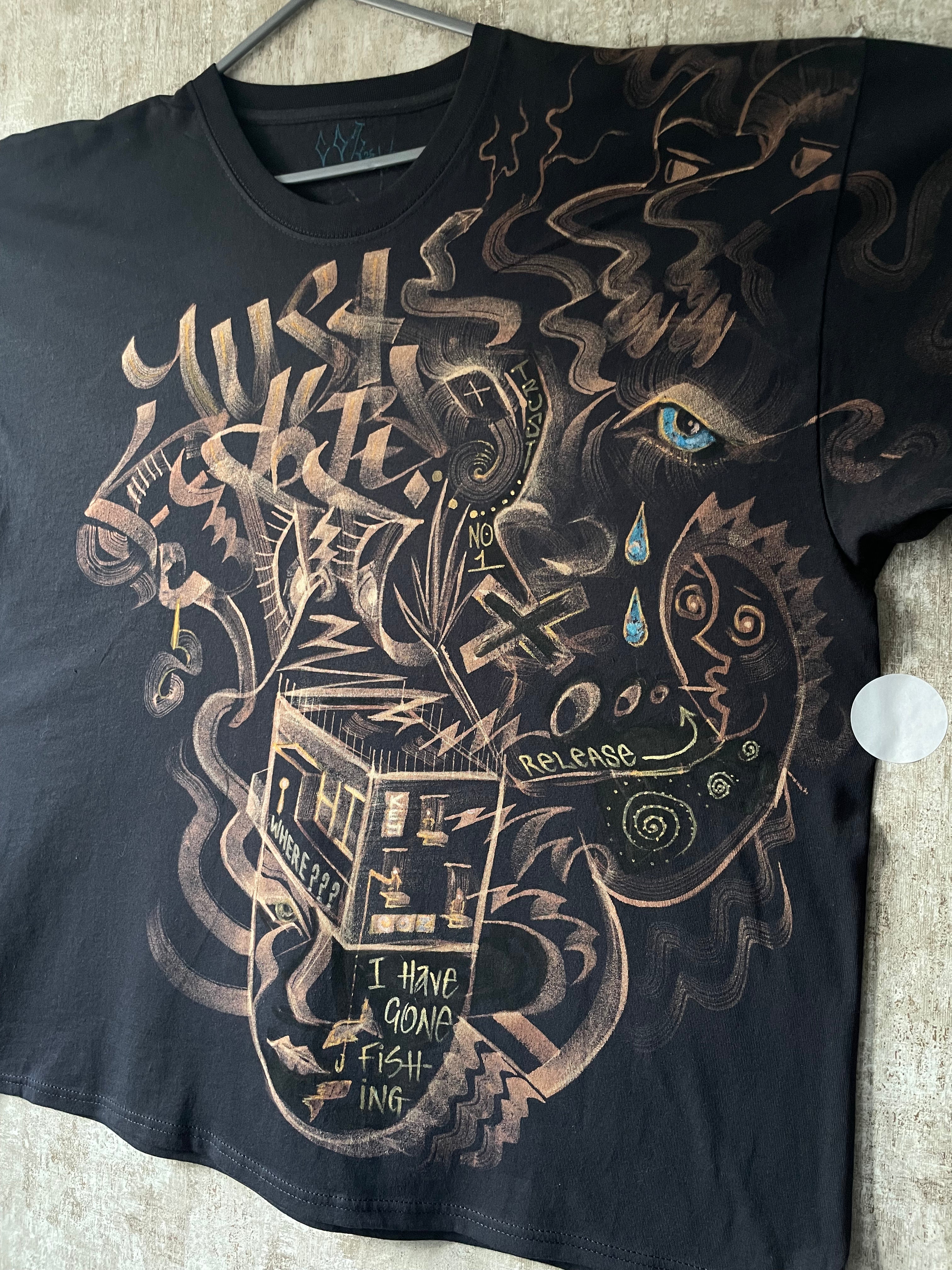 Bee Back Soon Gone Fishing Bleached Tee